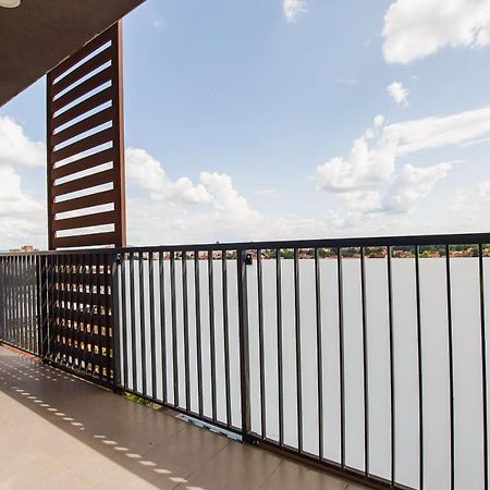Sunny View 2 Bedroom Central Apartment オラデア エクステリア 写真