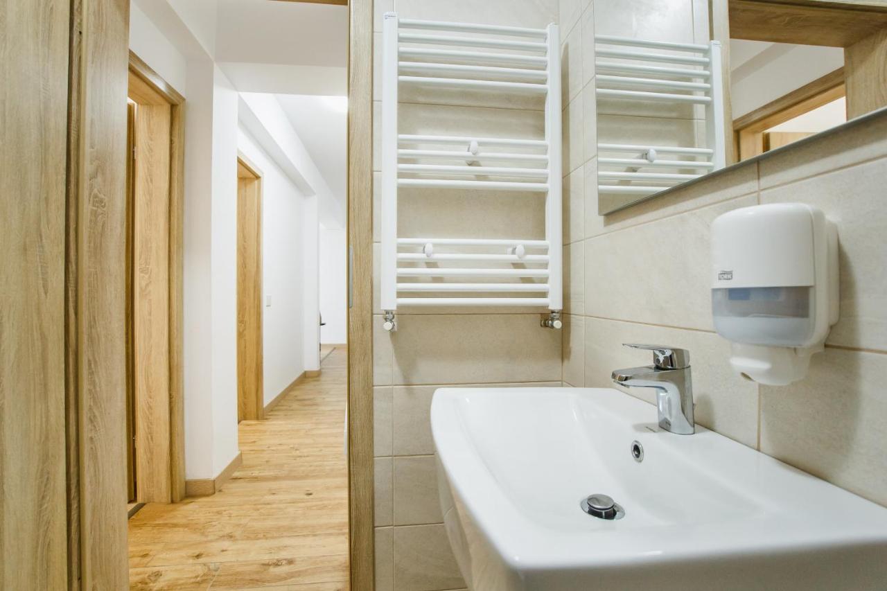 Sunny View 2 Bedroom Central Apartment オラデア エクステリア 写真